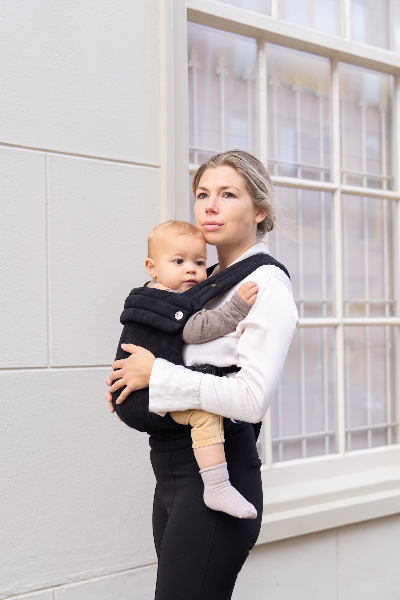 Baby Carrier - Jacquard Blossom Black