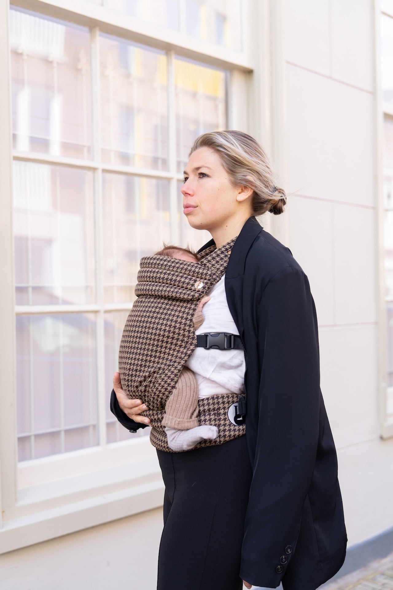 Draagzak baby - Houndstooth Brown